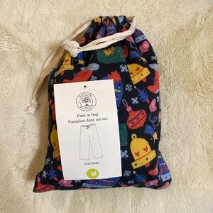 Pajama flannel pants in a bag